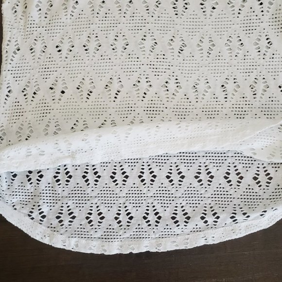 Old Navy Bright White Open Lace Tank Top, Size - S - Picture 4 of 7